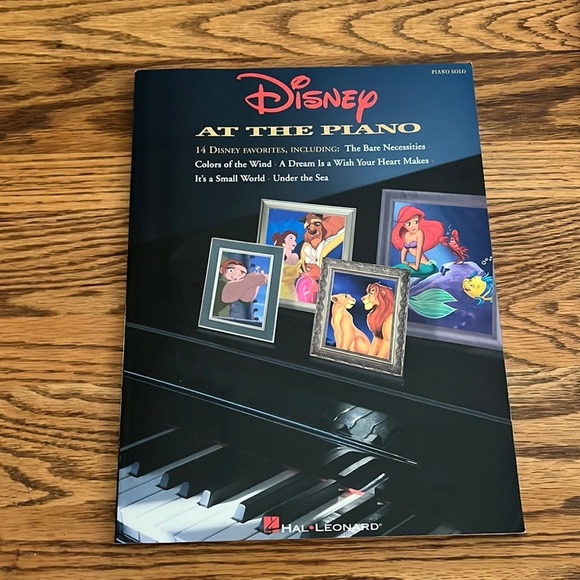“Disney At the Piano- Hal Leonard” - Picture 1 of 10